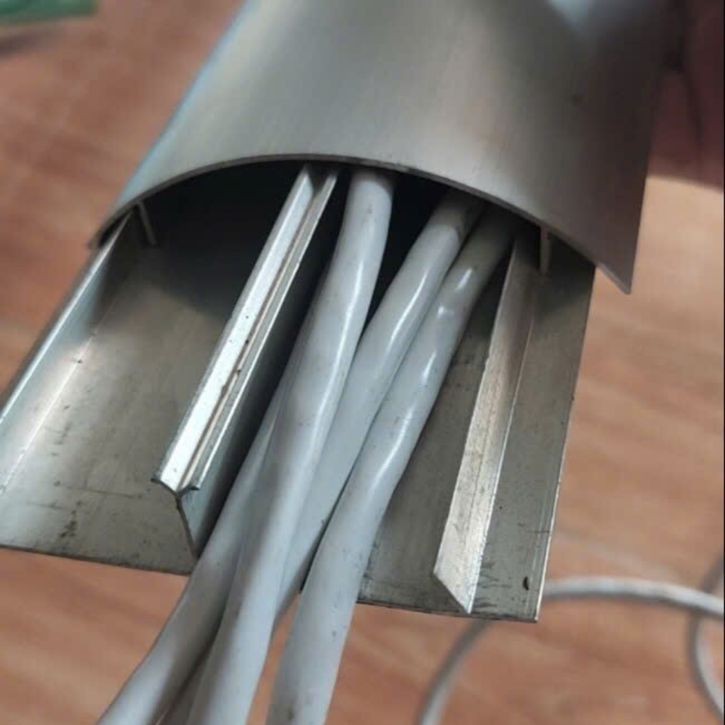 Các Loại nẹp dây điện chất lượng